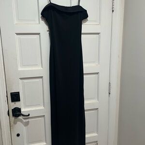 Chic Black Off-Shoulder Maxi Dress